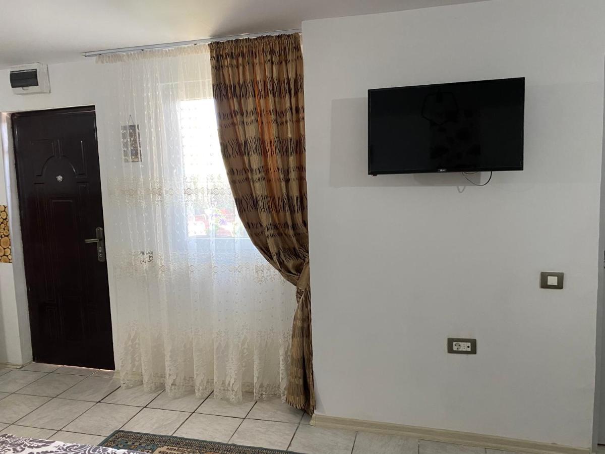 Camere De Inchiriat Maria Corbu Luaran gambar